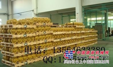日立挖掘机四轮一带，神钢挖掘机四轮一带，大宇四轮一带