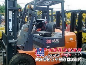 南京二手合力叉車價格，合力3噸夾抱叉車，大連5噸叉車