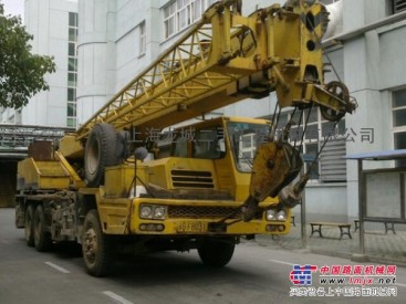 紧急出售带手续徐工25吨吊车/上海龙城13501807719
