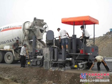 路沿石机、路牙机、路缘石滑模机、路边石滑