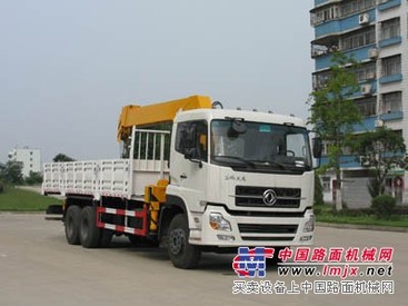 供应东风天龙随车起重运输车