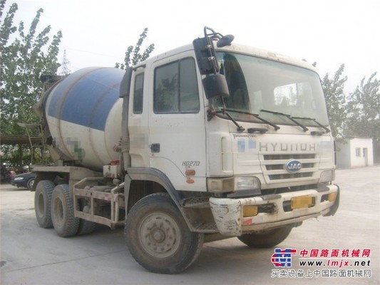 出售2005年現(xiàn)代攪拌車