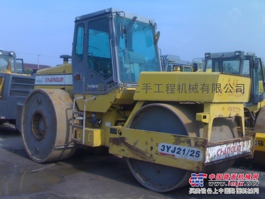 供应常林铁三轮压路机，常林光轮压路机，常林静压压路机价格