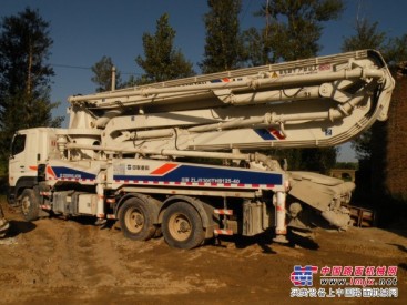 40米混泥土輸送泵車出租