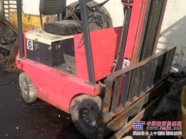 供应长宁区二手柴油叉车 合力3吨二手柴油叉车价格