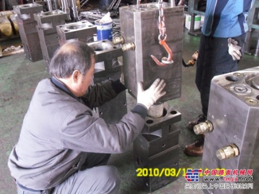 經營銷售韓國K&K破碎錘整機  機芯及配件
