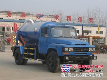 供应东风尖头吸污车