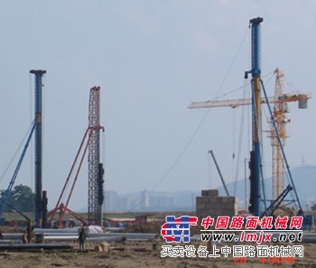 供应JBY系列液压步履式桩架