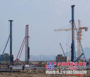 供应JBY系列液压步履式桩架