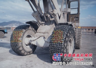 矿山井下施工机车轮胎保护链、重型机车轮胎保护链
