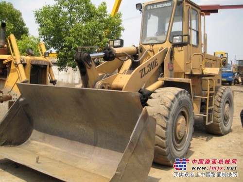 【权威认证】福建“二手柳工50C装载机市场”二手30装载机