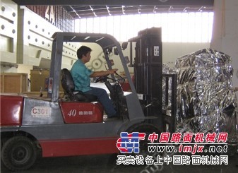 上海杨浦区3-10吨叉车出租-企业搬迁-四平路平板车出租