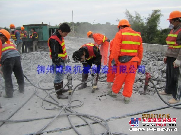 供应液压劈石器 路面拆除分裂机