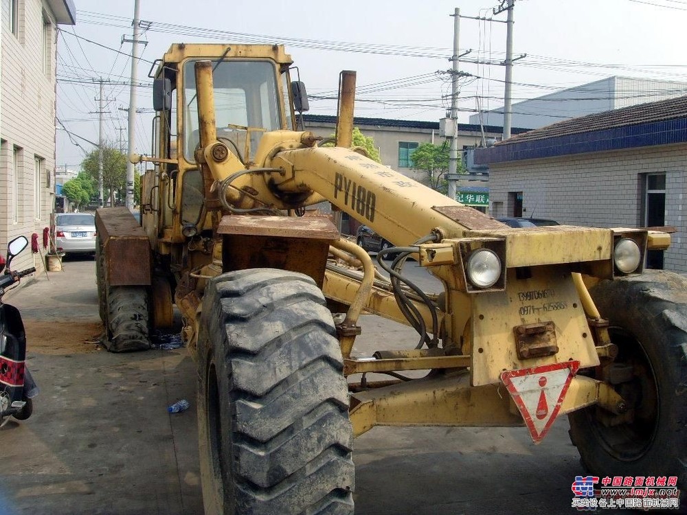 供应二手2003年天工180平地机