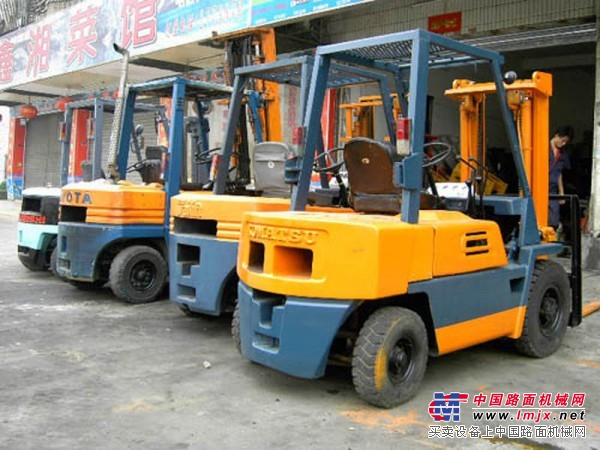 供应二手叉车，二手合力叉车，价格