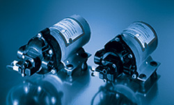 美国原装进口压路机洒水泵、液压泵和输油泵及其配件