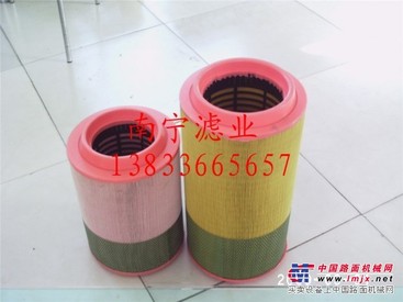 南宁滤清器厂供应沃尔沃01182912空气滤芯