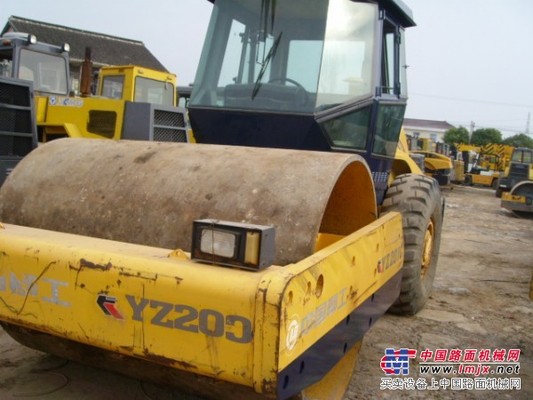 轉(zhuǎn)讓二手柳工振動壓路機,二手20噸壓路機報價