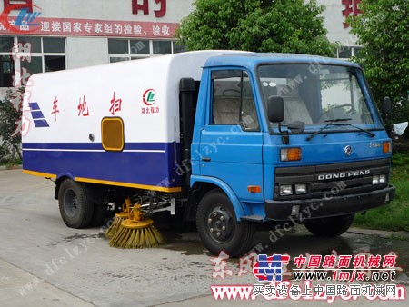 供应东风多利卡扫路车
