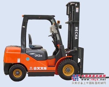 赤峰二手叉车“海拉尔二手叉车”呼伦贝尔二手叉车：合力