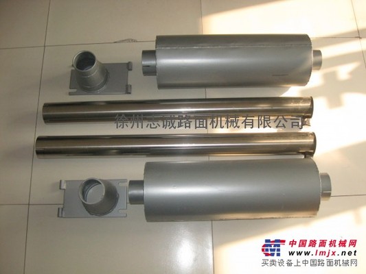 供应徐工75.95消音器