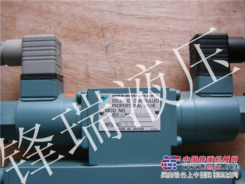 销售大金DAIKIN柱塞泵V38A4L-30