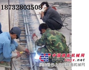 供应彩虹之南川闵山区桥梁大建设应用伸缩缝装置一抹风景
