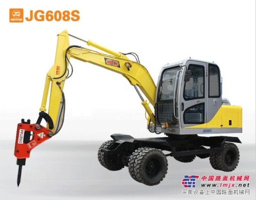 供應雙驅608S型小型輪式挖掘機，小型挖掘機公司動態