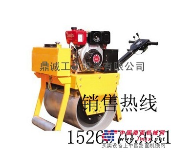 手扶式单轮重型压路机，单轮压路机
