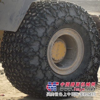 2个耐磨点的轮胎保护链-天山独创装载机防护链