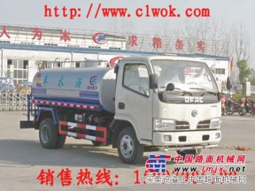 供应小型洒水车   15997905199