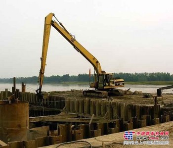 出租浙江嘉兴加长臂挖掘机及施工