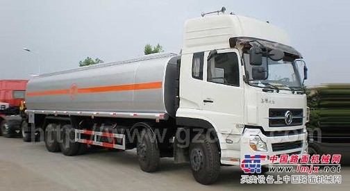 供应东风天龙前四后八油罐车 