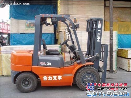 供應供應國產叉車哪種品牌用，三噸新叉車哪里 