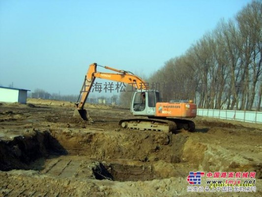 出租上海嘉定區挖掘機出租日立55挖掘機出租管線開挖