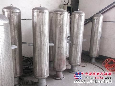 供应小孔消声器