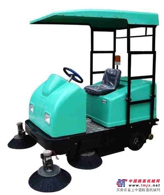 奧力1850型電動(dòng)掃路車 6噸價(jià)格圖片 廠家配置