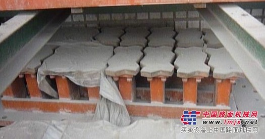 买钢模具到瑞达,污水井盖钢模具,吹塑钢模具