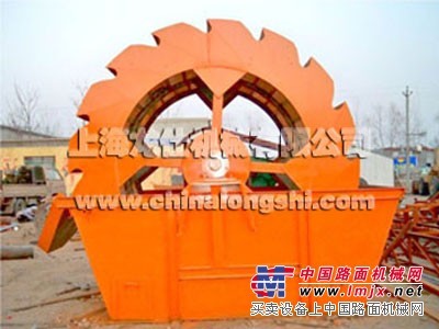 上海龙士路桥轮式洗砂机 洗砂设备 高效洗砂机