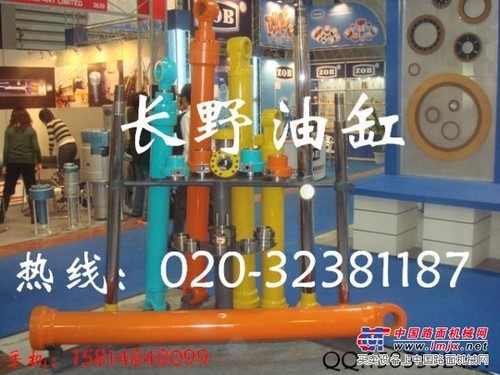 日立ZAX360-ZAX450-ZAX470挖掘机铲斗油缸