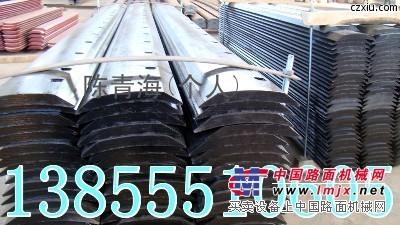 供应中外各种平地机刀片
