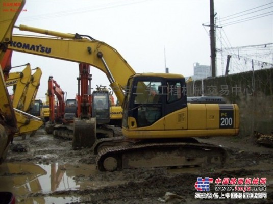 2007年小松PC200挖掘机，限量秒杀价出售，
