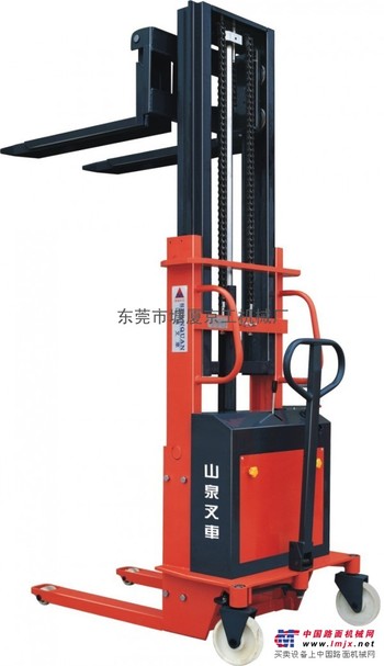广东半电动堆高车 电动堆高车