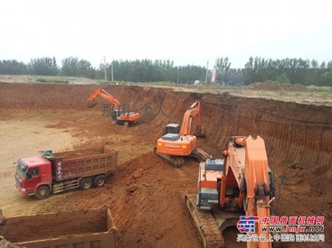 挖掘机出租租赁承接地基开槽等工程