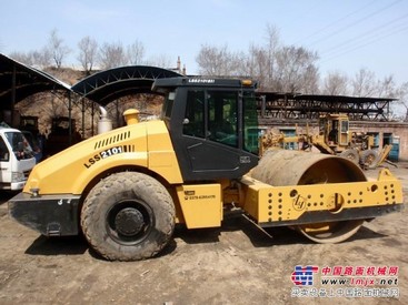 出售洛建21吨压路机   09年5月车   车况好