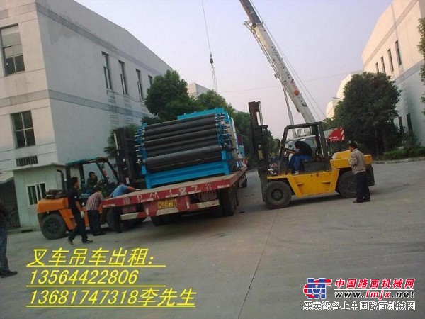 上海奉賢區8噸汽車吊出租-加工中心吊裝移位-牽引車、叉車租賃