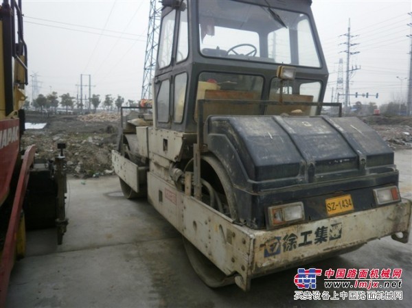 供应“滁州二手双钢轮压路机”“南京二手10吨压路机”