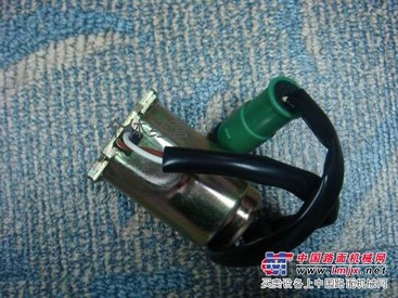 全新卡特200B液压泵电磁阀