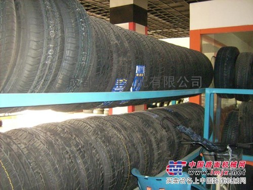 廠家低價出售正新輪胎、卡客車輪胎、工程車輪胎