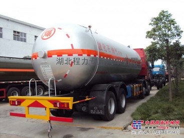 供应液氨运输车
